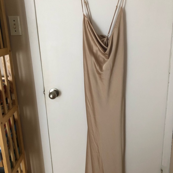 Champagne Satin midi dress - Picture 2 of 4